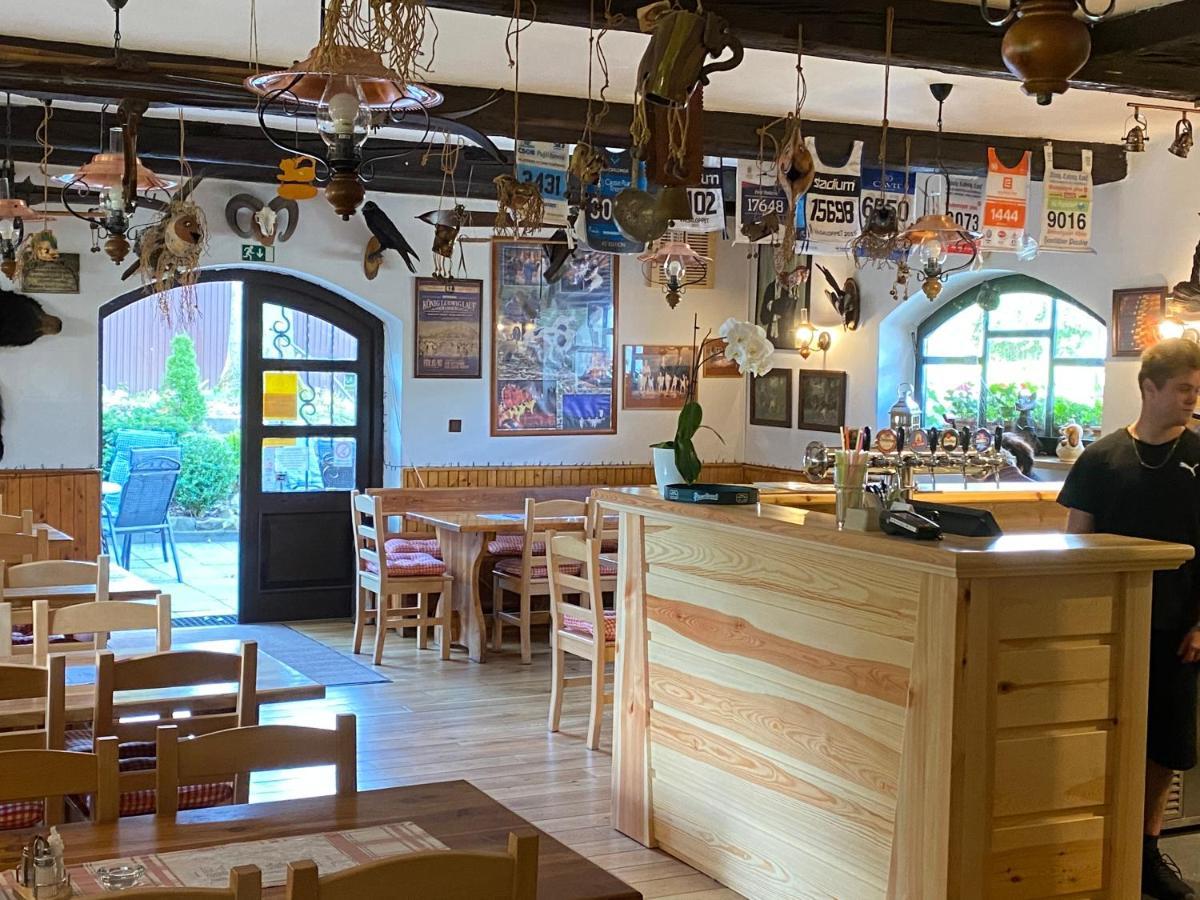 Hostinec U Pejska A Kocicky Марианске-Лазне Экстерьер фото