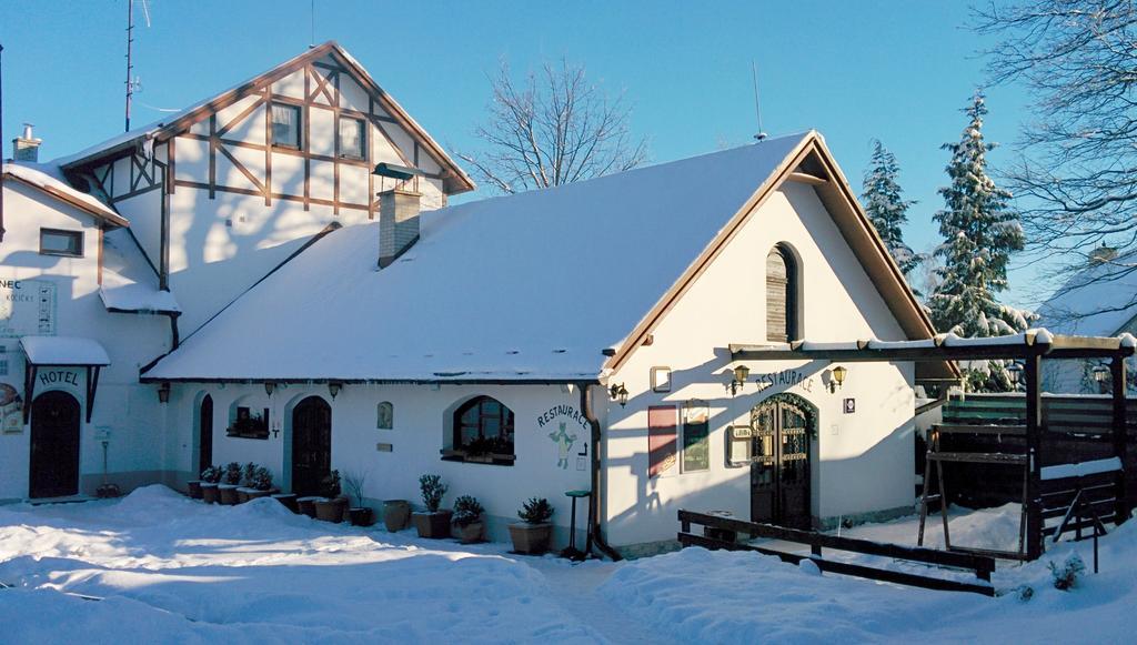 Hostinec U Pejska A Kocicky Марианске-Лазне Экстерьер фото